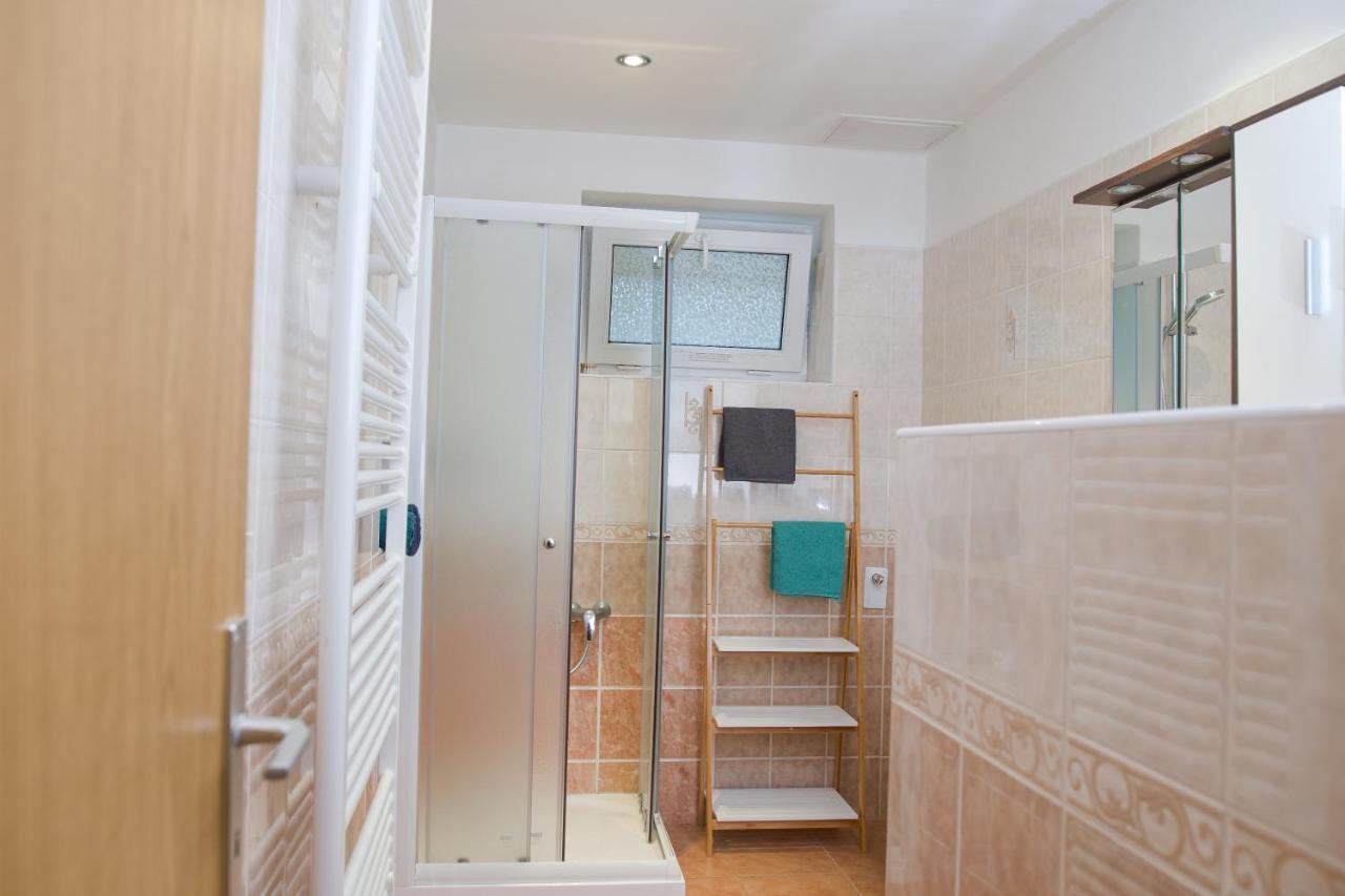 Apartman Pod Cernou Horou สโวโบดา นาด อูโปว์ ภายนอก รูปภาพ